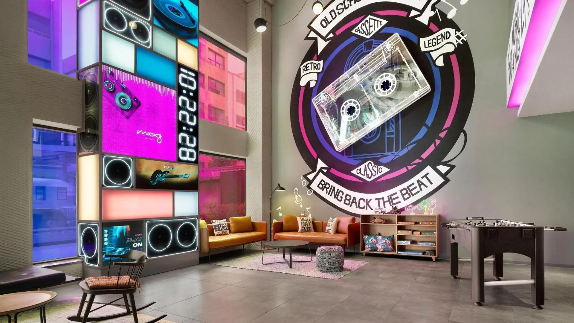 Отель Moxy Seoul Insadong By Marriott